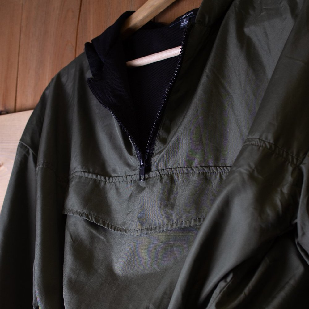 Windbreaker Suit - Picture 4 of 4